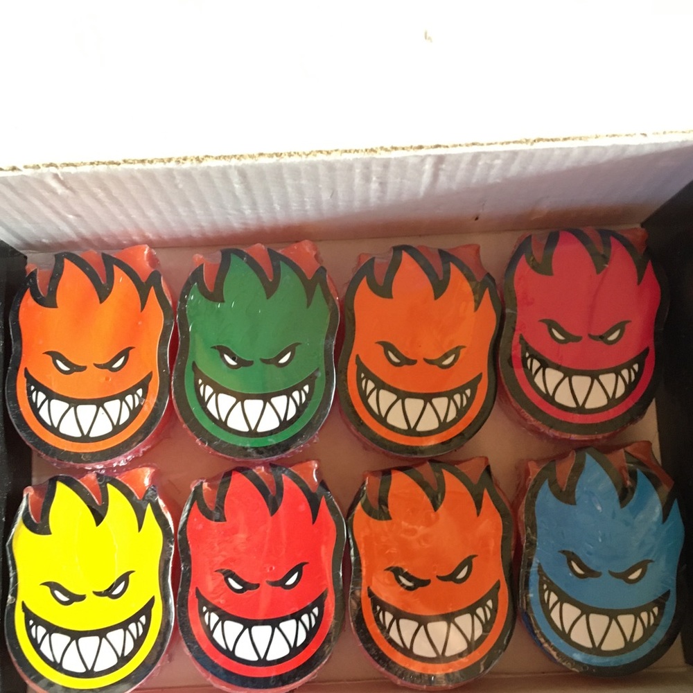 Spitfire wax 8-pack with stickers